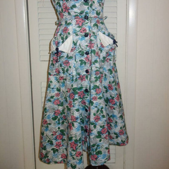 Rare WWII Vintage Cotton Floral Housedress - Picture 3 of 6